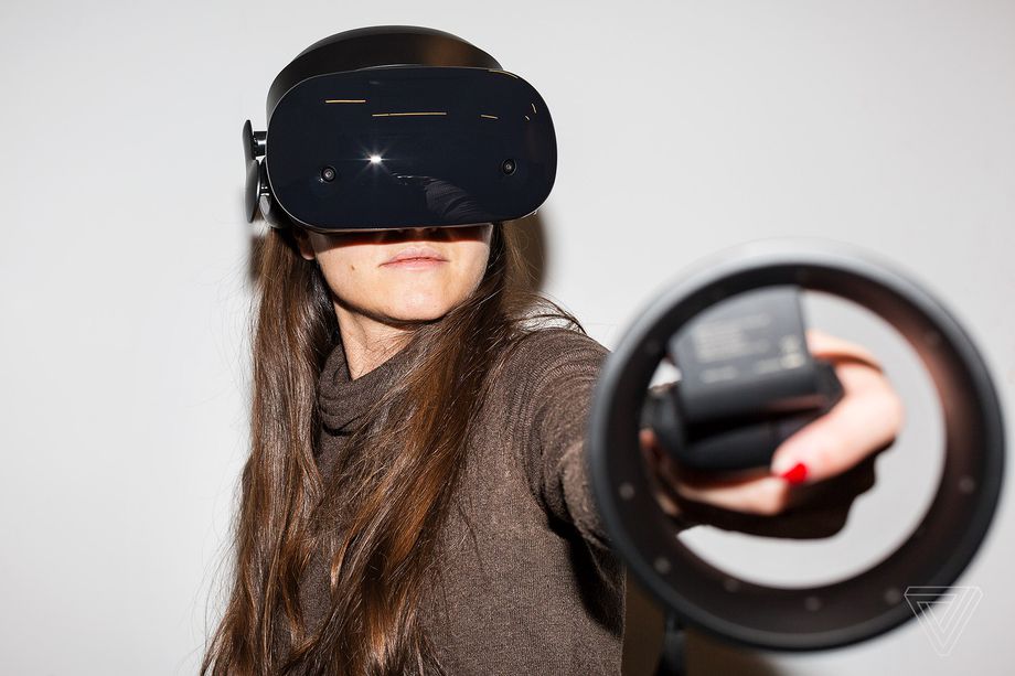 VR